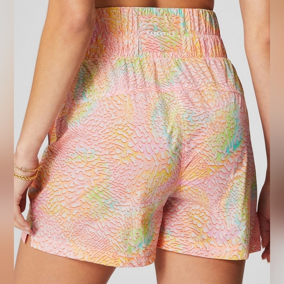 Nwt Fabletics coral leopard Ultra High-Waisted Piped Nylon Short size xl - Picture 6 of 9